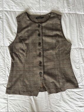 Dictionary Plaid Button-Front Tunic Vest in Brown